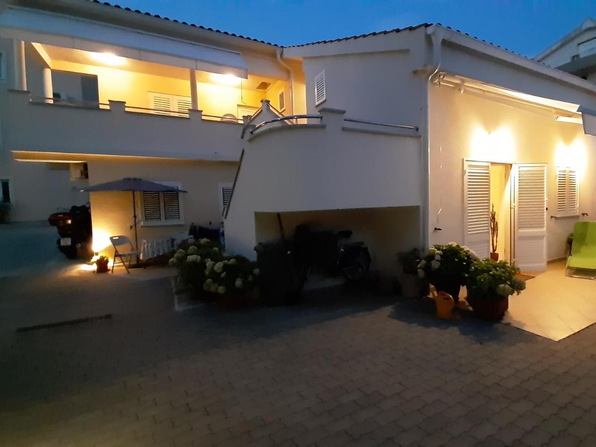 Apartments Kekica 诺瓦利娅 外观 照片