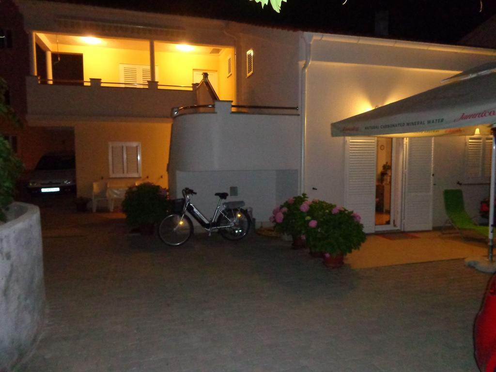 Apartments Kekica 诺瓦利娅 外观 照片